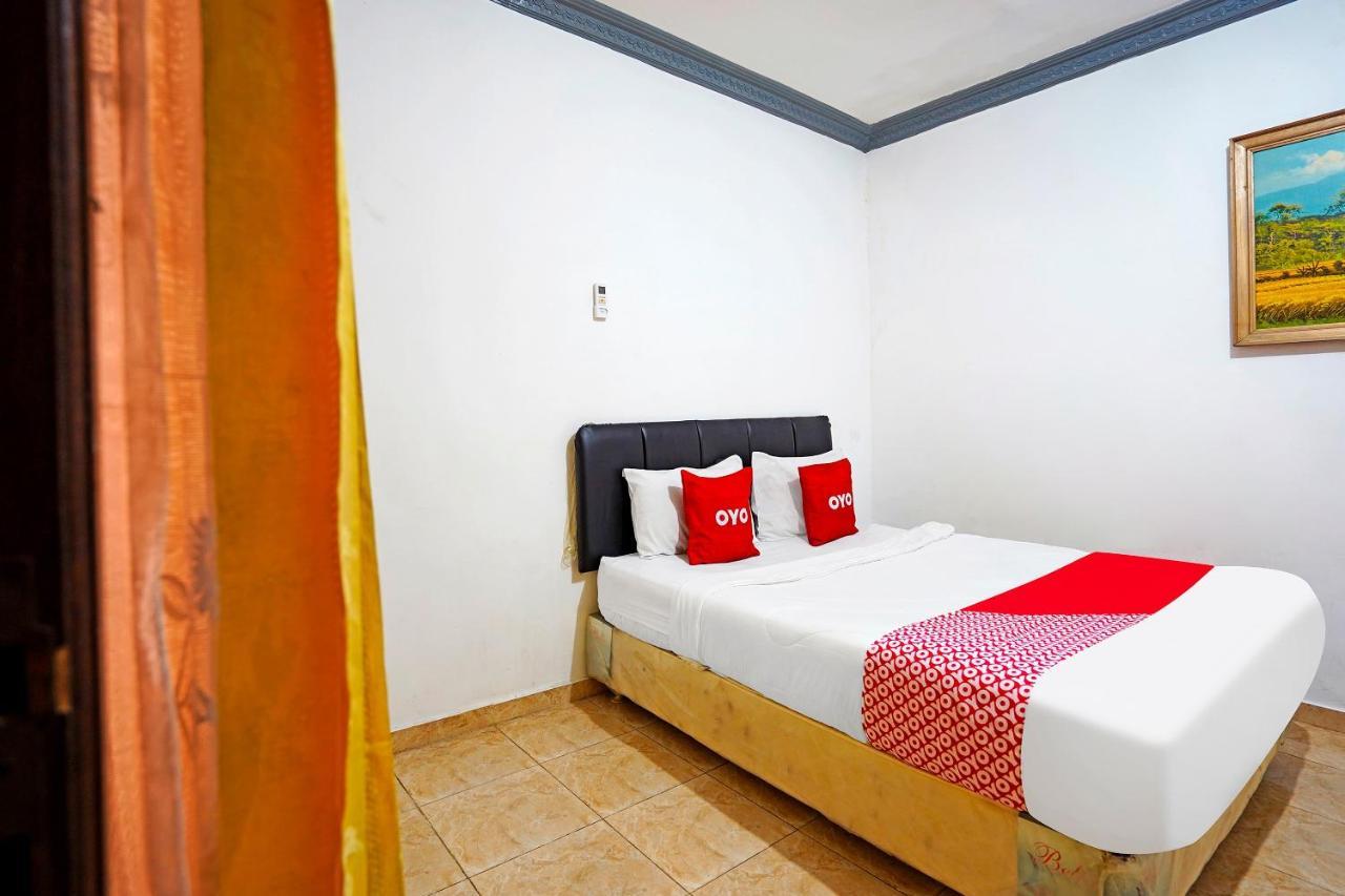 فندق Oyo 91390 Kost Grand Royal Elite سورابايا المظهر الخارجي الصورة