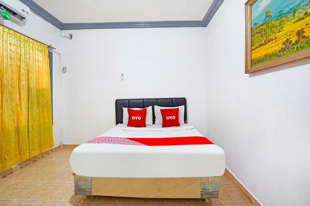 فندق Oyo 91390 Kost Grand Royal Elite سورابايا المظهر الخارجي الصورة