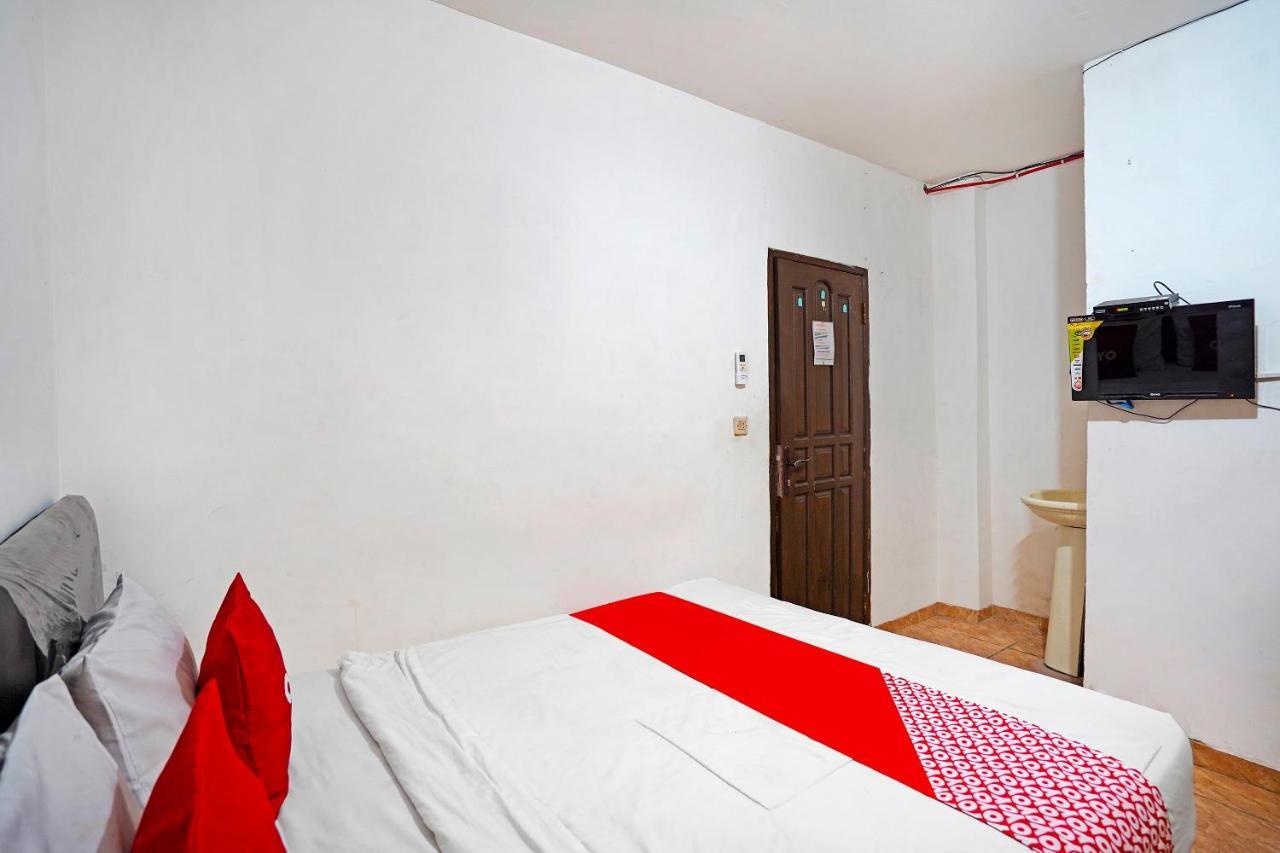 فندق Oyo 91390 Kost Grand Royal Elite سورابايا المظهر الخارجي الصورة